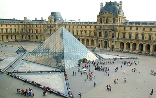Bảo tàng Louvre (Pháp)