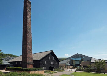 Nha may san xuat Inax tai Nhat Ban